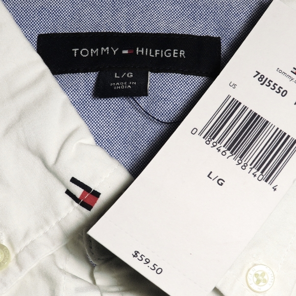 New Tommy Hilfiger Men's button-down Size L Classic fit Tommy logo short sleeves - Picture 2 of 4